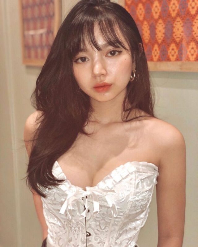 Bé Ngọc sexy 